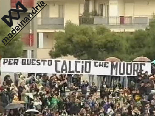 curva nord monopoli - dissenso verso le decisioni del CASMS che ha vietato la trasferta ai tifosi andriesi